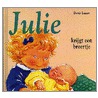 Julie krijgt een broertje