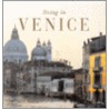 Living in Venice door Jerome Darblay