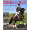Dressuur training op maat by P. Ellison