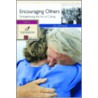 Encouraging Others door Lin Johnson