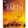 Light on the Earth door Sir David Attenborough
