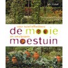 De mooie moestuin by J. Voskuil