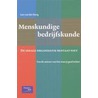 Menskundige bedrijfskunde by L. van der Burg