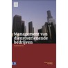 Management van dienstverlenende bedrijven door W. van der Aa