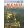 Albania in Pictures door Tom Streissguth