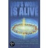 God's Word Is Alive door Alice Camille
