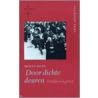 Door dichte deuren