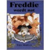 Freddie wordt nat door T. Maddox