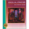 Voices In Litertaute door Mary Lou McCloskey