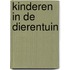 Kinderen in de dierentuin