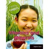 Vitamins and Minerals door Stephanie Watson
