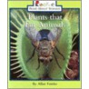Plants That Eat Animals door Allan Fowler