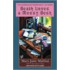 Death Loves a Messy Desk