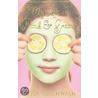My Life In Pink And Green by Lisa Greenwald