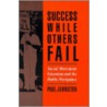 Success While Others Fail door Dr Paul Johnston