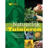 Natuurlijk Tuinieren door The Reader'S. Digest N.V.