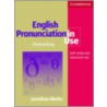 English Pronunciation in Use door Sylvie Donna