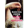 Vingers van marsepein door Rascha Peper