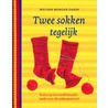 Twee sokken tegelijk door M. Morgan-Oakes