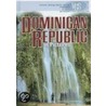 Dominican Republic in Pictures door Christine Zuchora-Walske