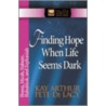 Finding Hope When Life Seems Dark door Pete De Lacy