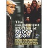 The Magnificent Excess of Snoop Dogg door Katherine Bernhardt