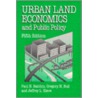Urban Land Economics And Public Policy door Paul N. Balchin