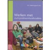 Werken met multiprobleemhuishoudens by R. Knaapen