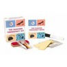 The Fashion Emergency Kit [With Nail Polish, Sewing Kit, Toupee Tape & Marker] door Miriam Zellnik