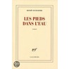 Les pieds dans l'eau door BenoîT. Duteurtre