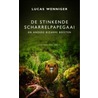 De stinkende scharrelpapegaai by Lucas Wenniger