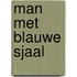 Man met blauwe sjaal