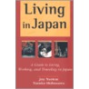 Living in Japan door Tazuko Shibusawa