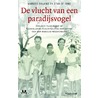 De vlucht van een paradijsvogel by Stan de Jong