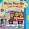 Bezig beertje blust de brand by Benji Davies
