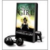 The Onion Girl [With Earbuds] door Charles de Lint
