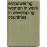 Empowering Women in Work in Developing Countries door Maarten van Klaveren