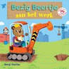 Bezig Beertje aan het werk by Benji Davies