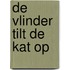 De vlinder tilt de kat op