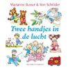 Twee handjes in de lucht by Ron Schroder