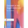 Doceren in het hoger onderwijs by M. Nieweg