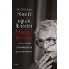 Nooit op de knieen door Leo Molenaar