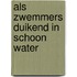 Als zwemmers duikend in schoon water
