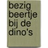 Bezig Beertje bij de dino's