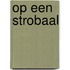 Op een strobaal