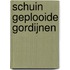 Schuin geplooide gordijnen