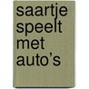 Saartje speelt met auto’s by Esther Vliegenthart
