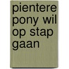 Pientere Pony wil op stap gaan by Jeroen De Coninck