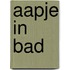 Aapje in bad