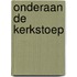 Onderaan de kerkstoep